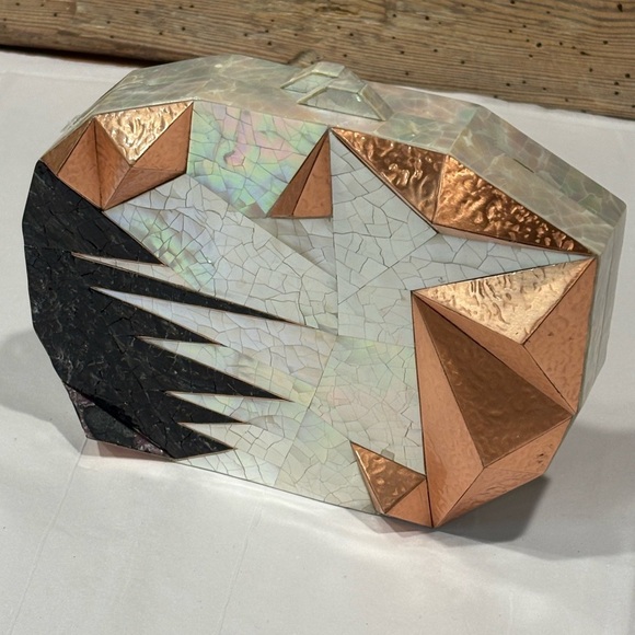 Emm Kuo Geometric Abstract Clutch - Picture 3 of 11